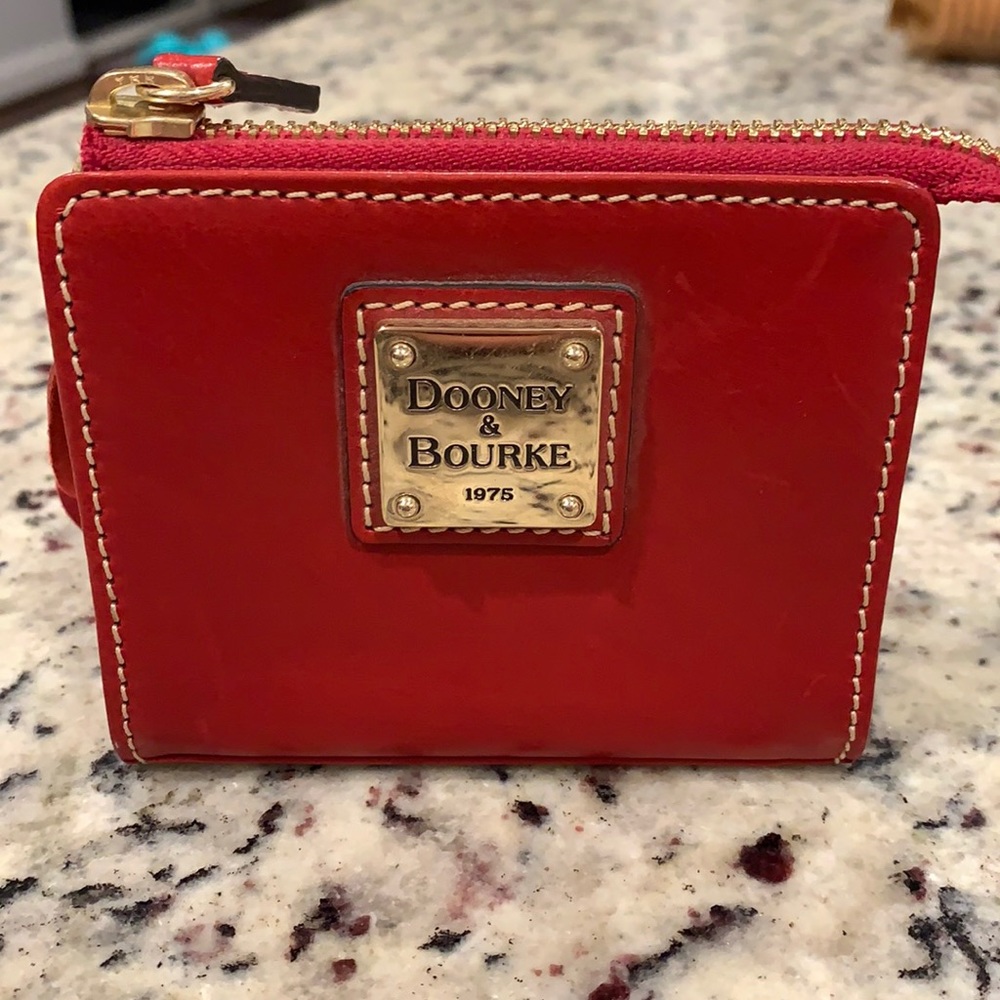 Dooney and Bourke card holder